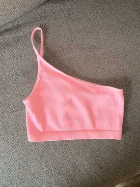 Tilly’s One-Shoulder Pink Ribbed Crop Top